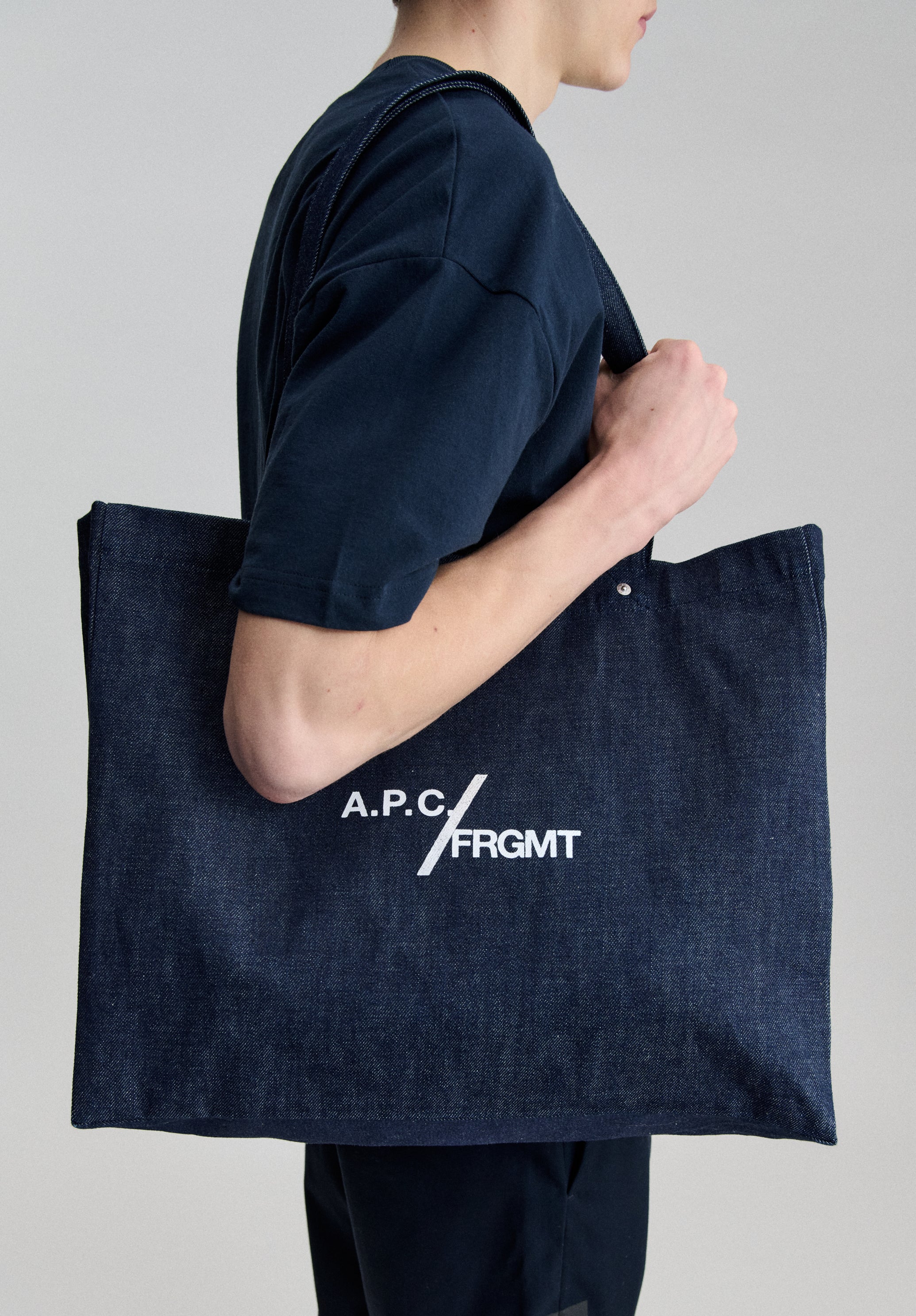 A.P.C. FRGMT. Je Sors Ce Soir shopping bag | Bags