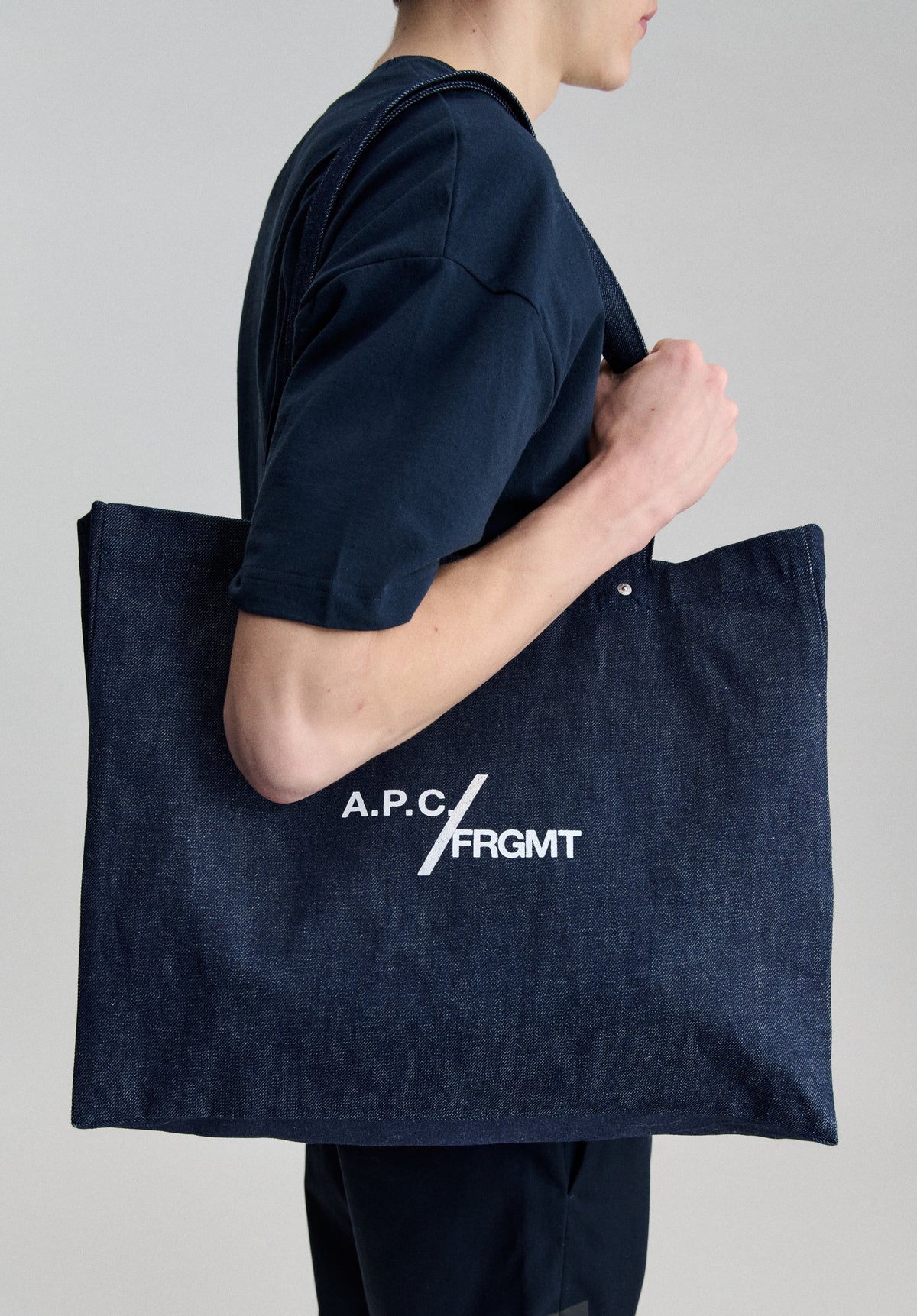 A.P.C. FRGMT. Je Sors Ce Soir shopping bag | Bags