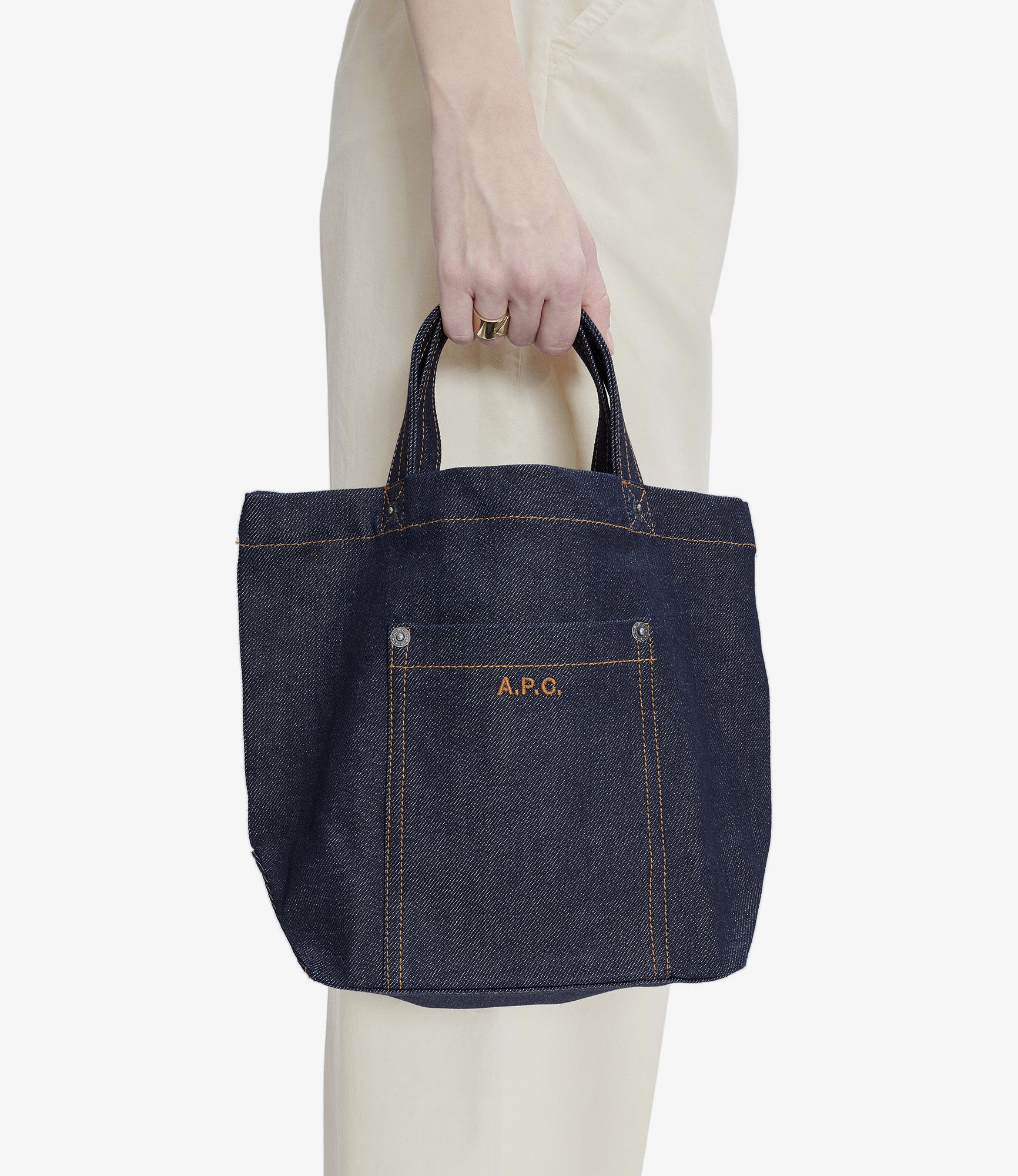 ☆送料・関税込☆A.P.C.★MINI THAIS DENIM トートバッグ★ Thais Mini tote bag | Small horizontal tote bag in indigo