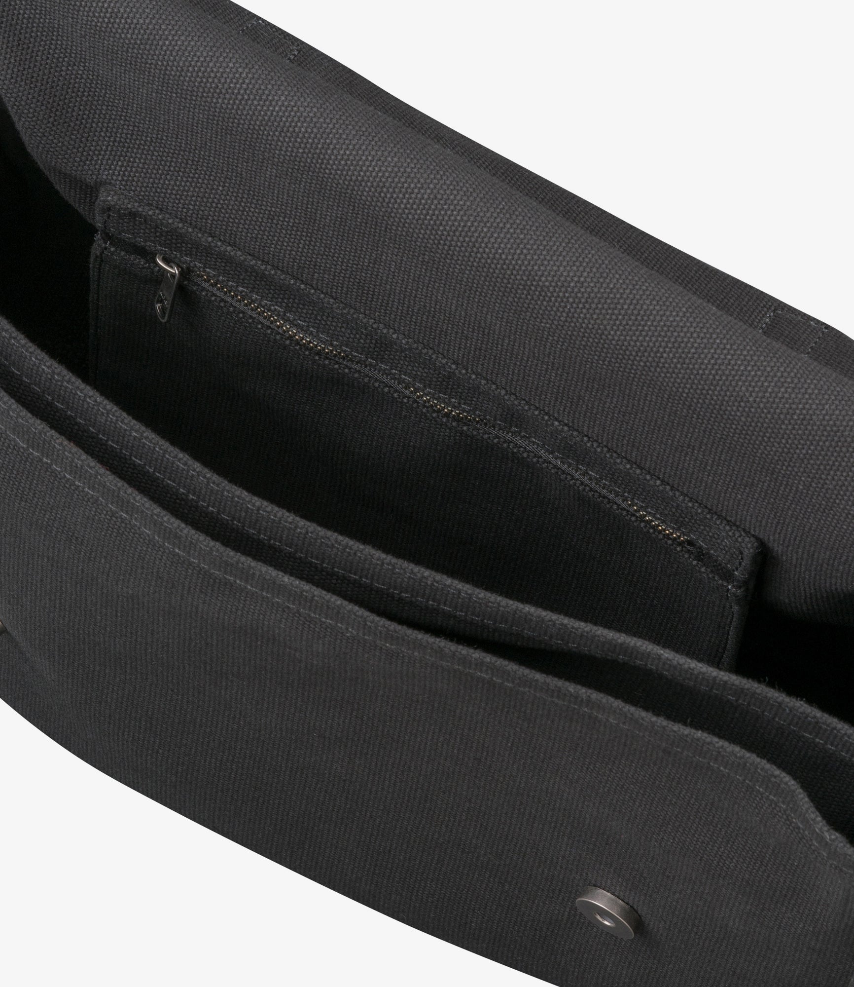 Recuperation satchel | Stonewashed raw cotton canvas