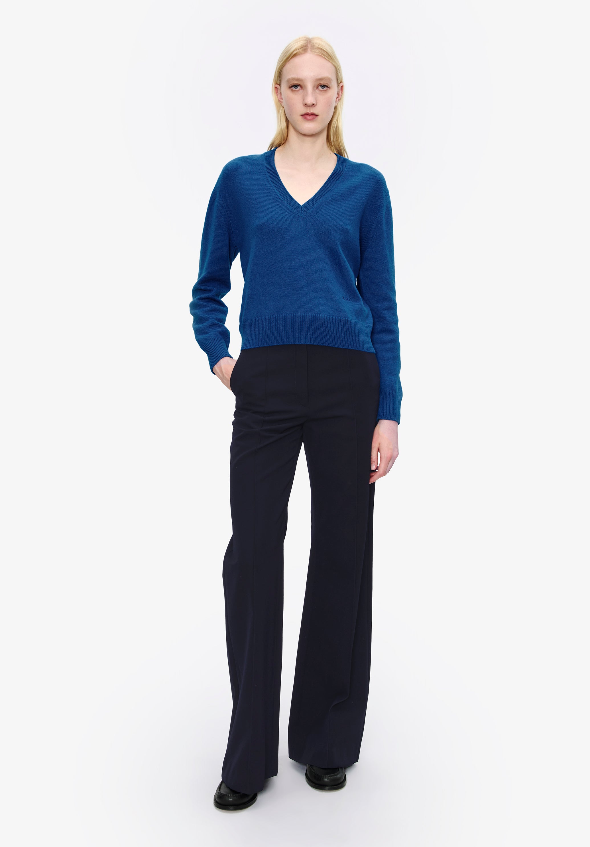 Straight-leg trousers with a permanent crease | Pants | A.P.C.