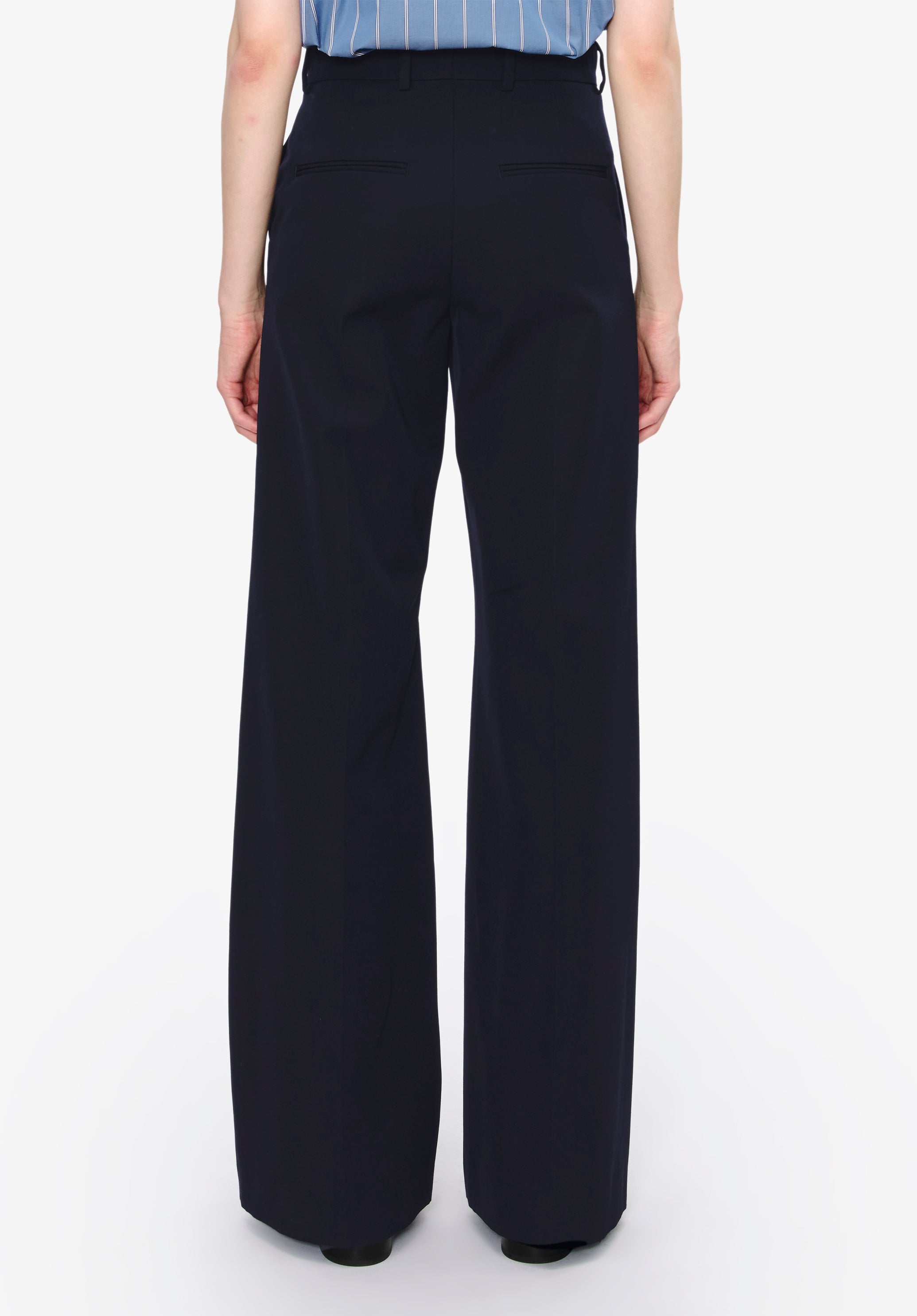 A.P.C. Women's Pants | Effortless Elegance | Ready-to-Wear