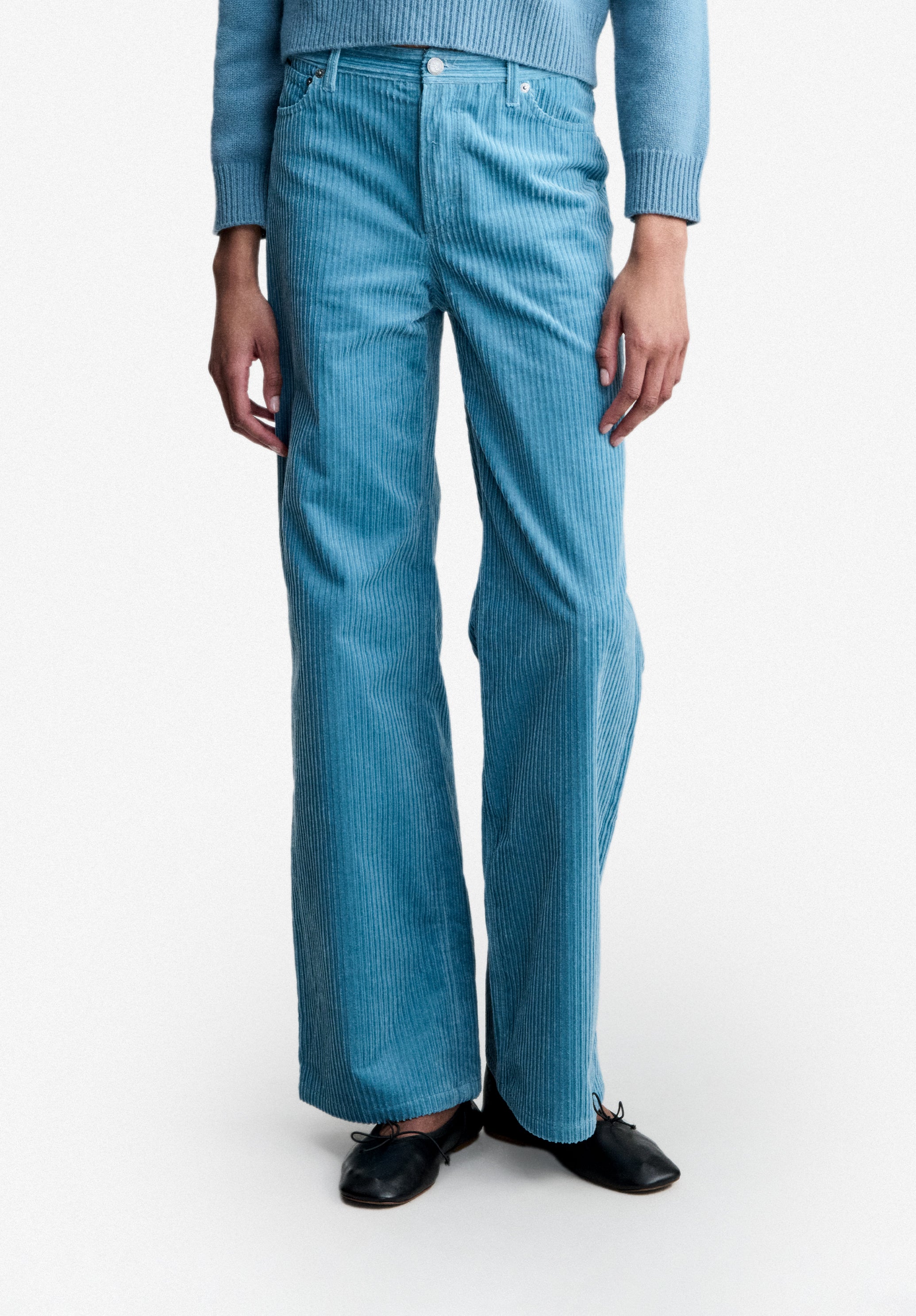 A.P.C. Women's Pants | Effortless Elegance | Ready-to-Wear