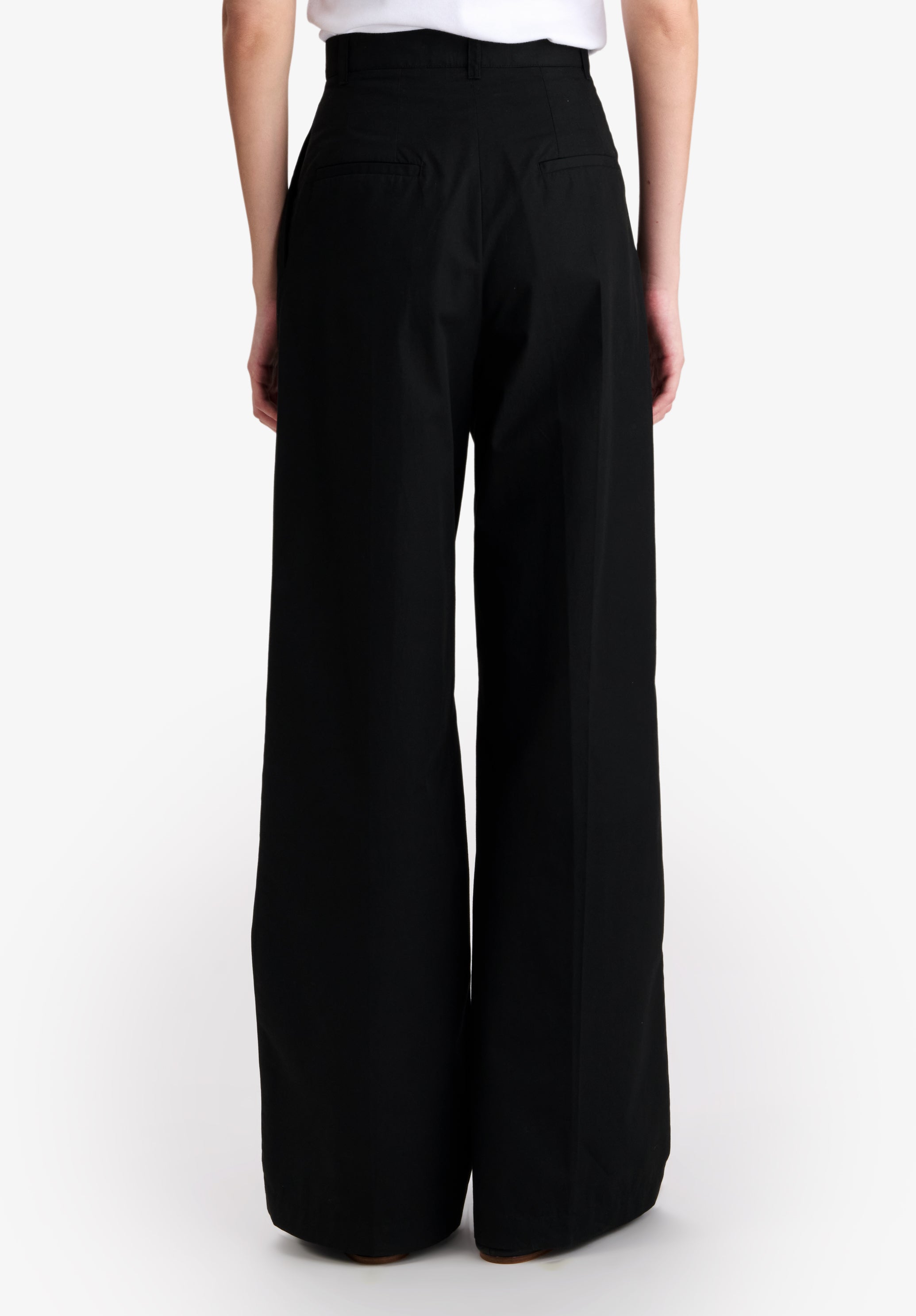 A.P.C. Women's Pants | Effortless Elegance | Ready-to-Wear