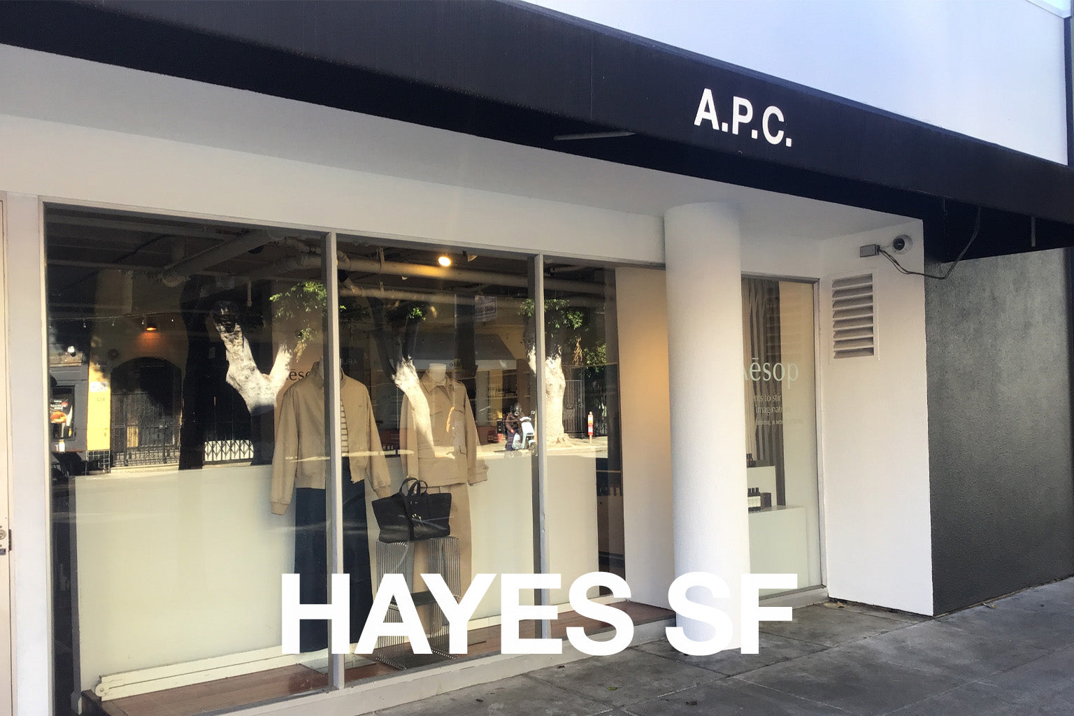 A.P.C ケープ ブラック サイズS A.P.C. Staff Picks | Los Angeles | Ready-to-Wear and Accessories