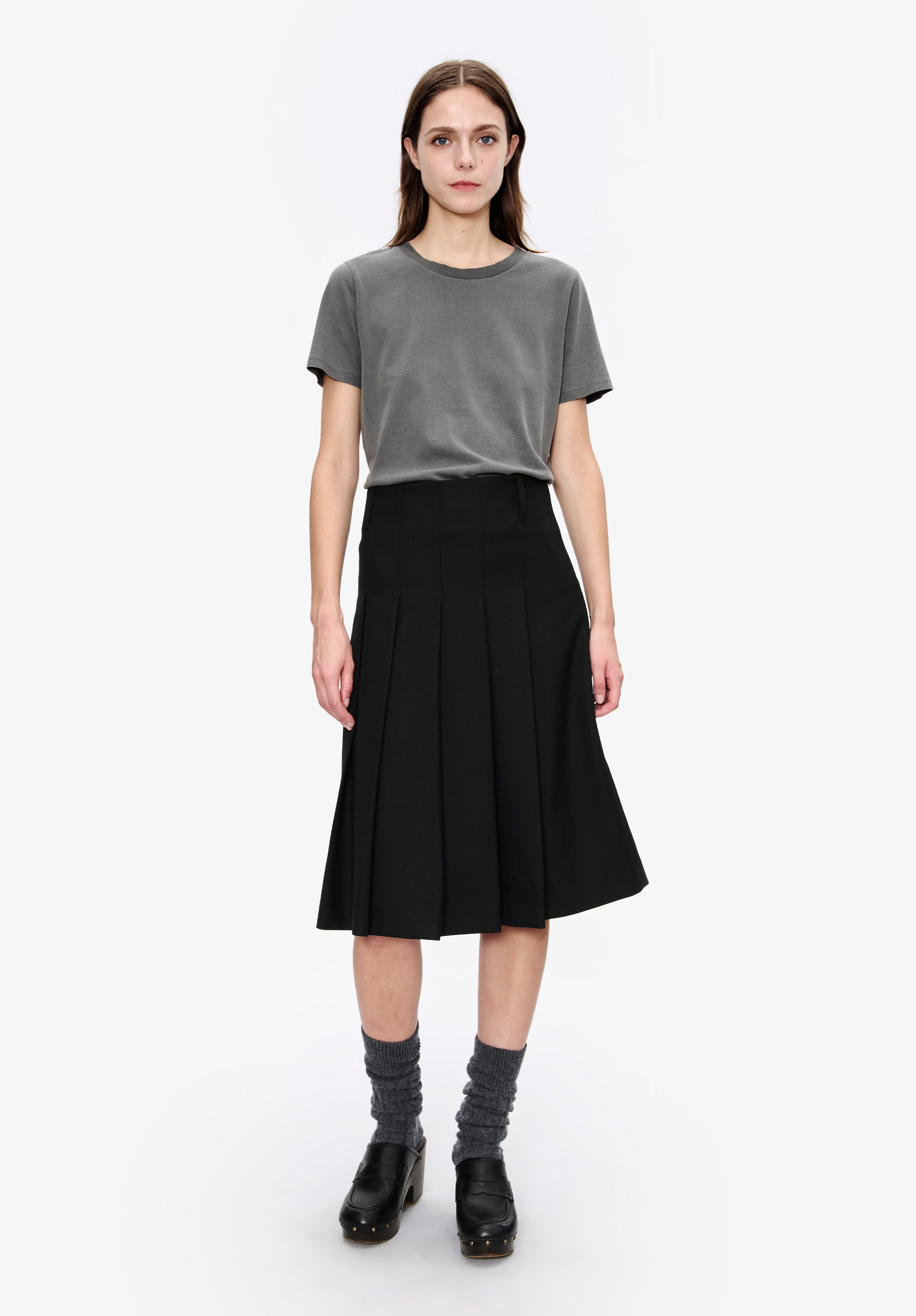 Long pleated skirt | Skirts / shorts | A.P.C. Ready-to-Wear