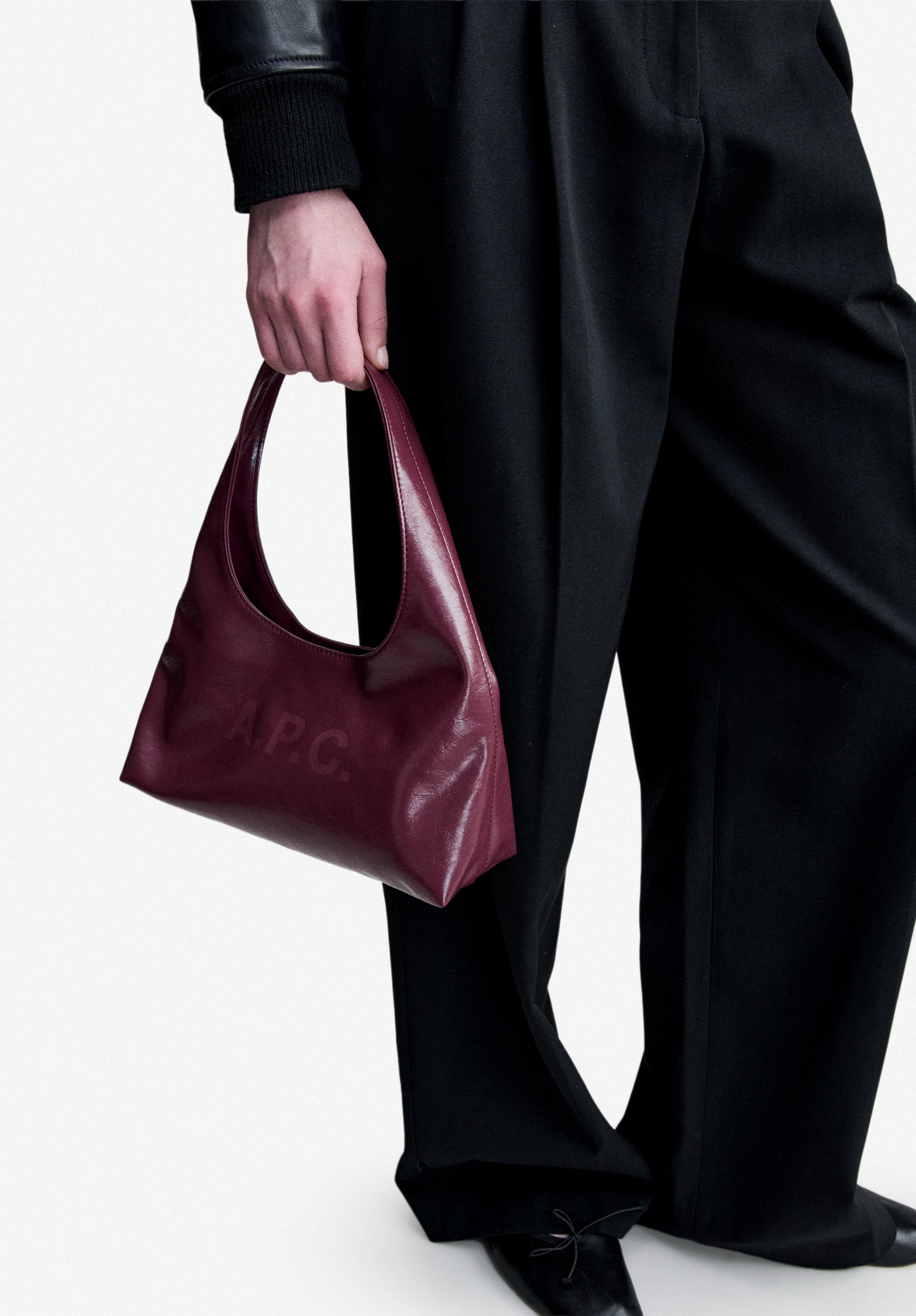 【美品】A.P.C. BABY NINON SHOULDER ブラック A.P.C. Baby Ninon Shoulder Bag
