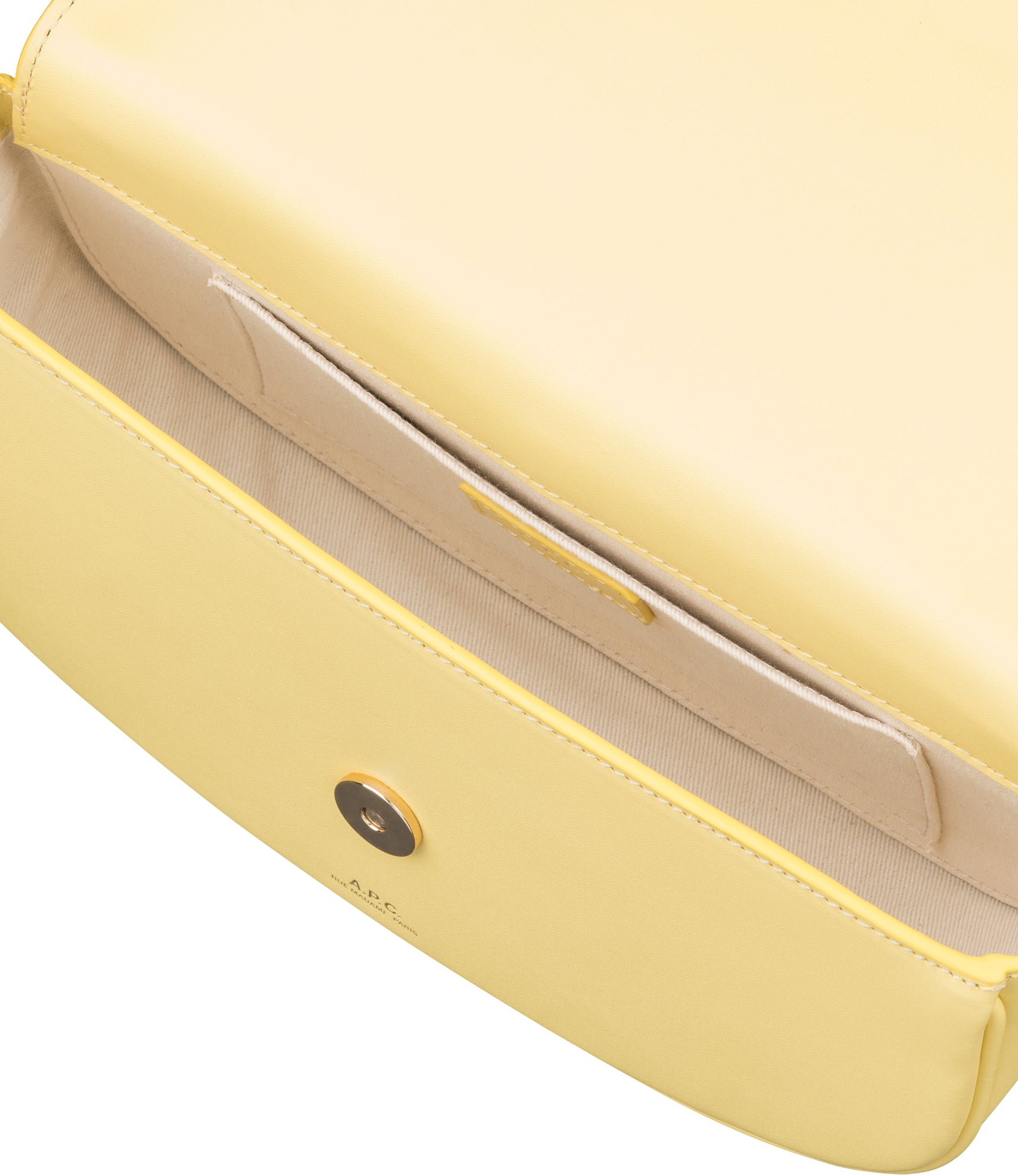 Betty Shoulder bag | Smooth vegetable-tanned leather | A.P.C.