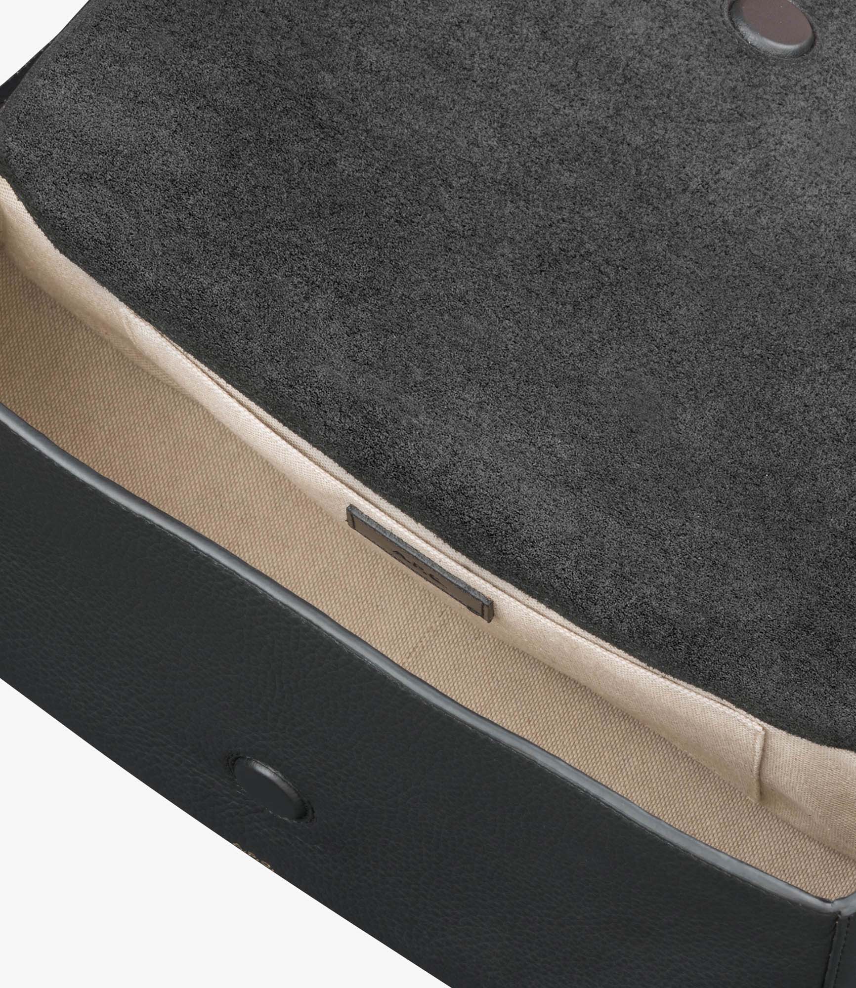 Daria Flap bag | Grained leather and smooth leather | A.P.C.