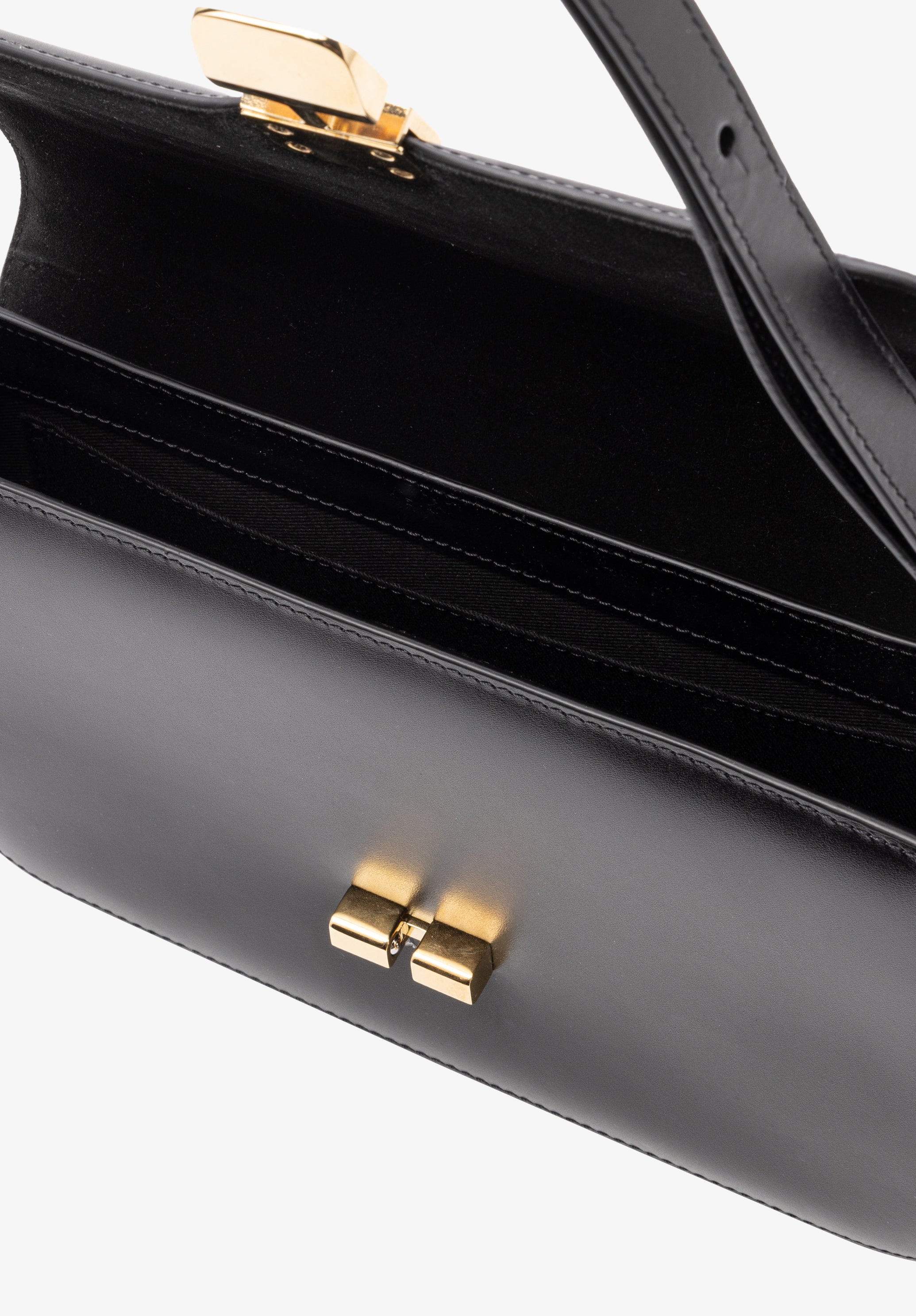 Grace Shoulder bag | Shoulder bag in smooth leather | A.P.C.
