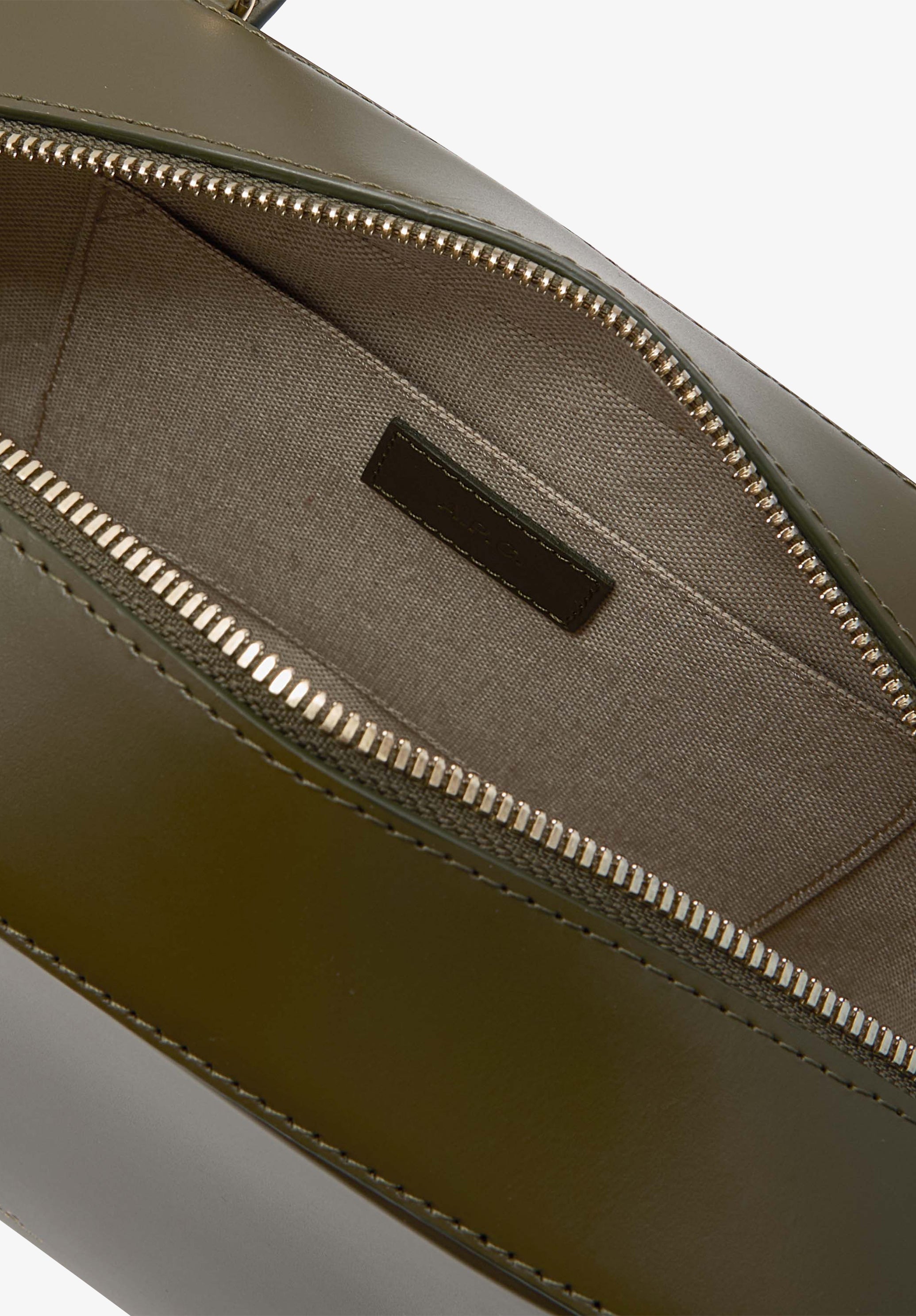 Virginie Box bag | Women's Bags | A.P.C. Accessories