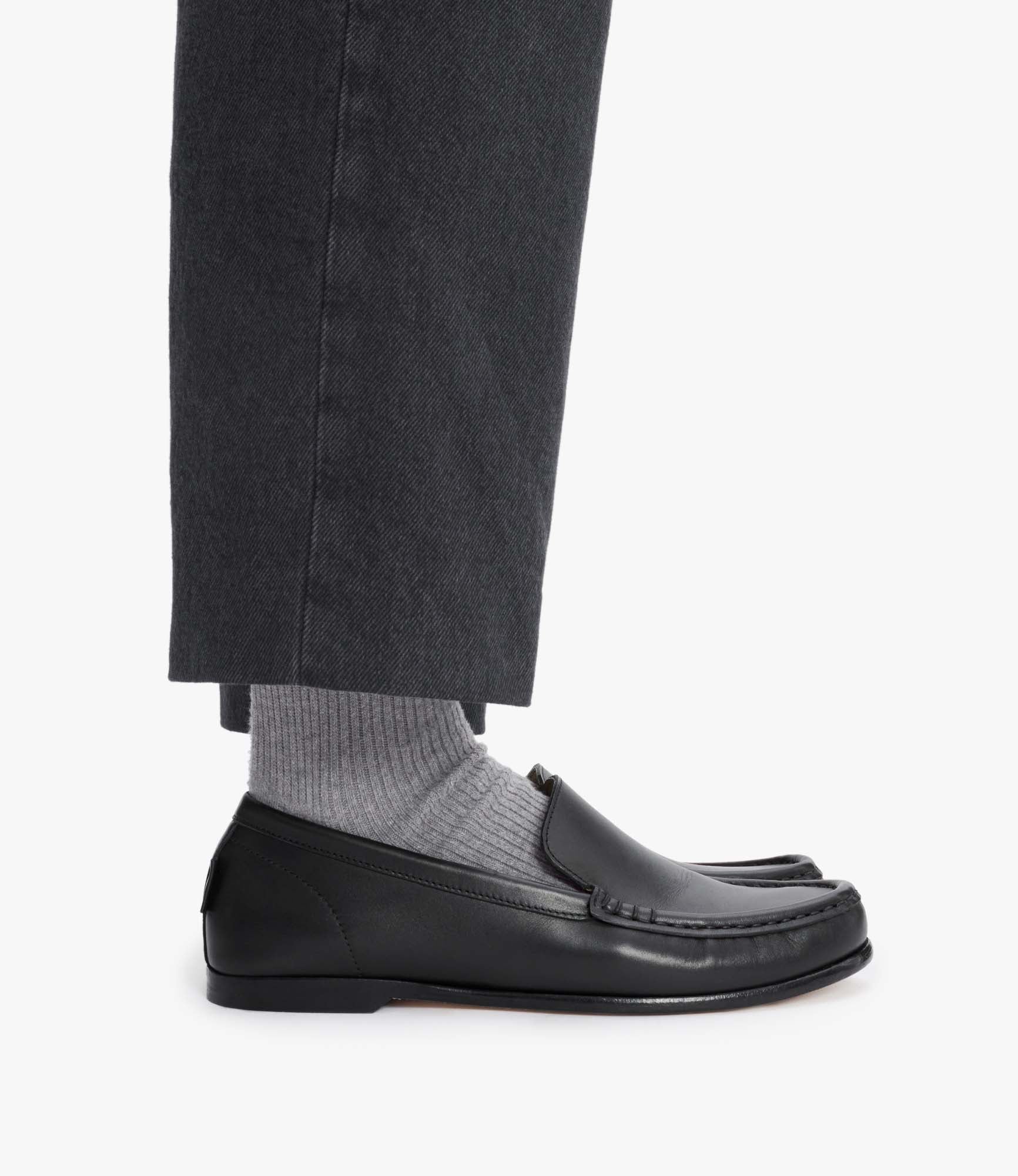STOCK:NO × FORT GENERAL STORE Moccasin STOCK:NO × FORT GENERAL STORE Moccasin moccasin-center-51