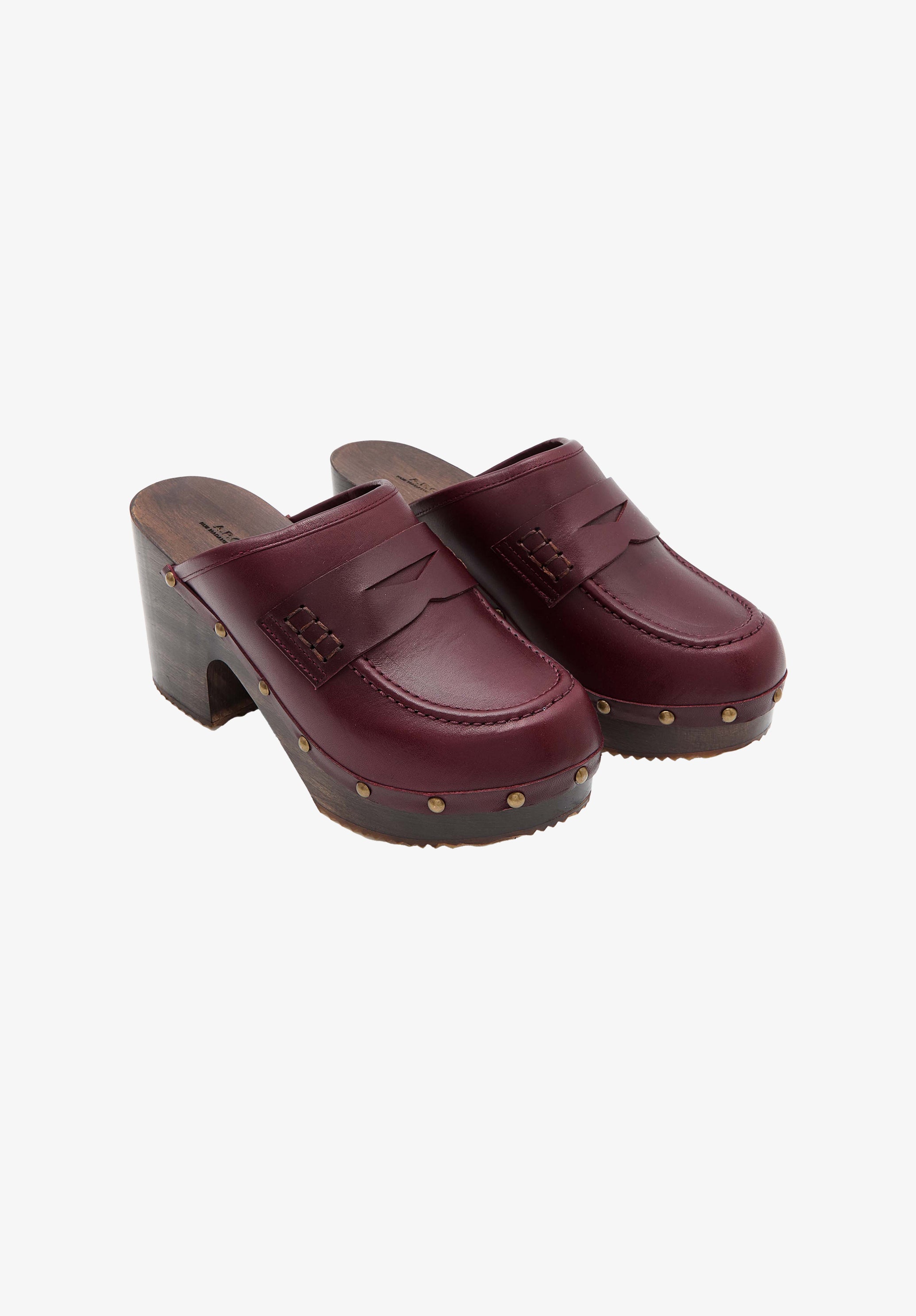 Les Sabots | Shoes | A.P.C. Accessories