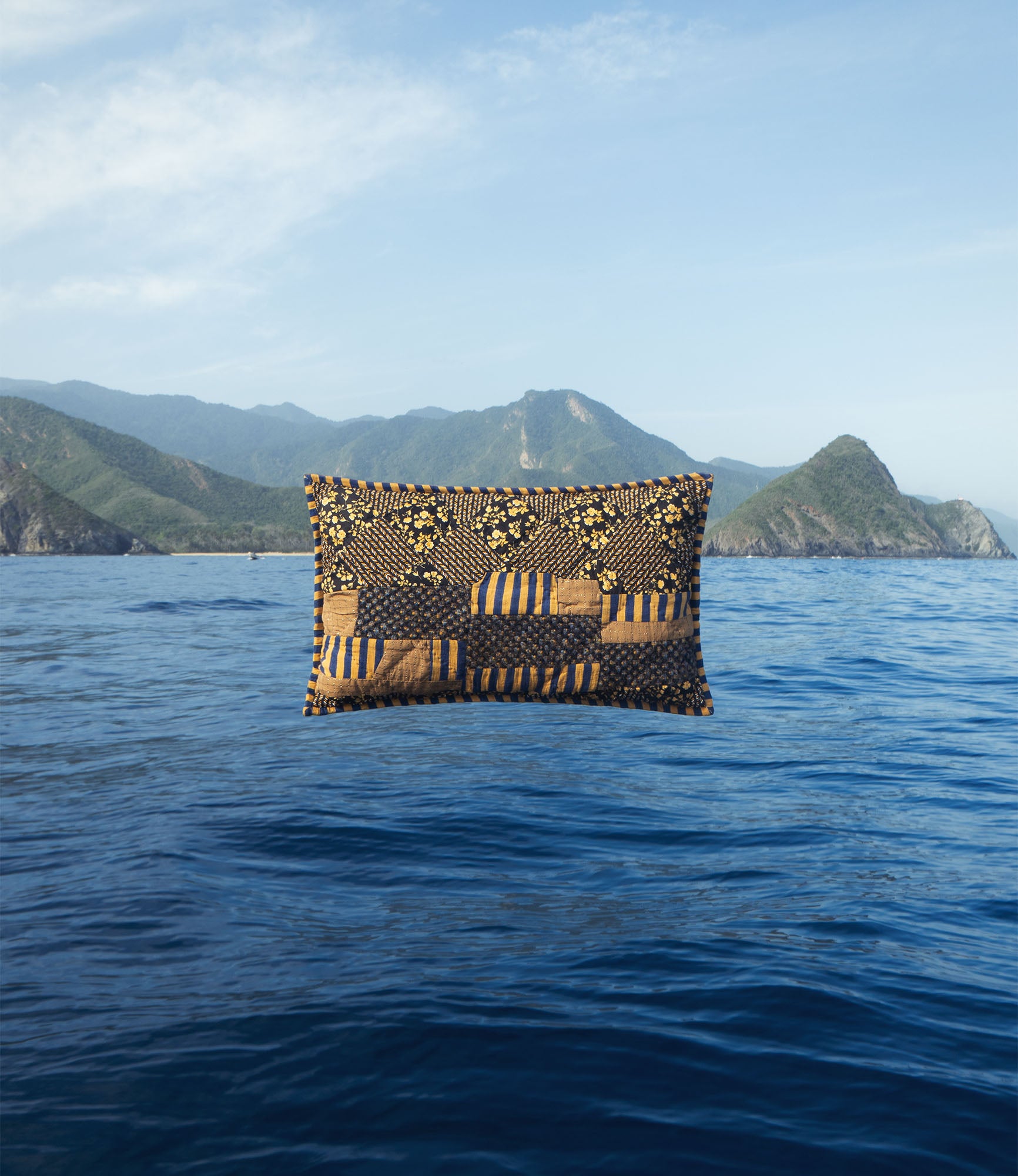 Giotto | Patchwork of fabrics | A.P.C. Quilts