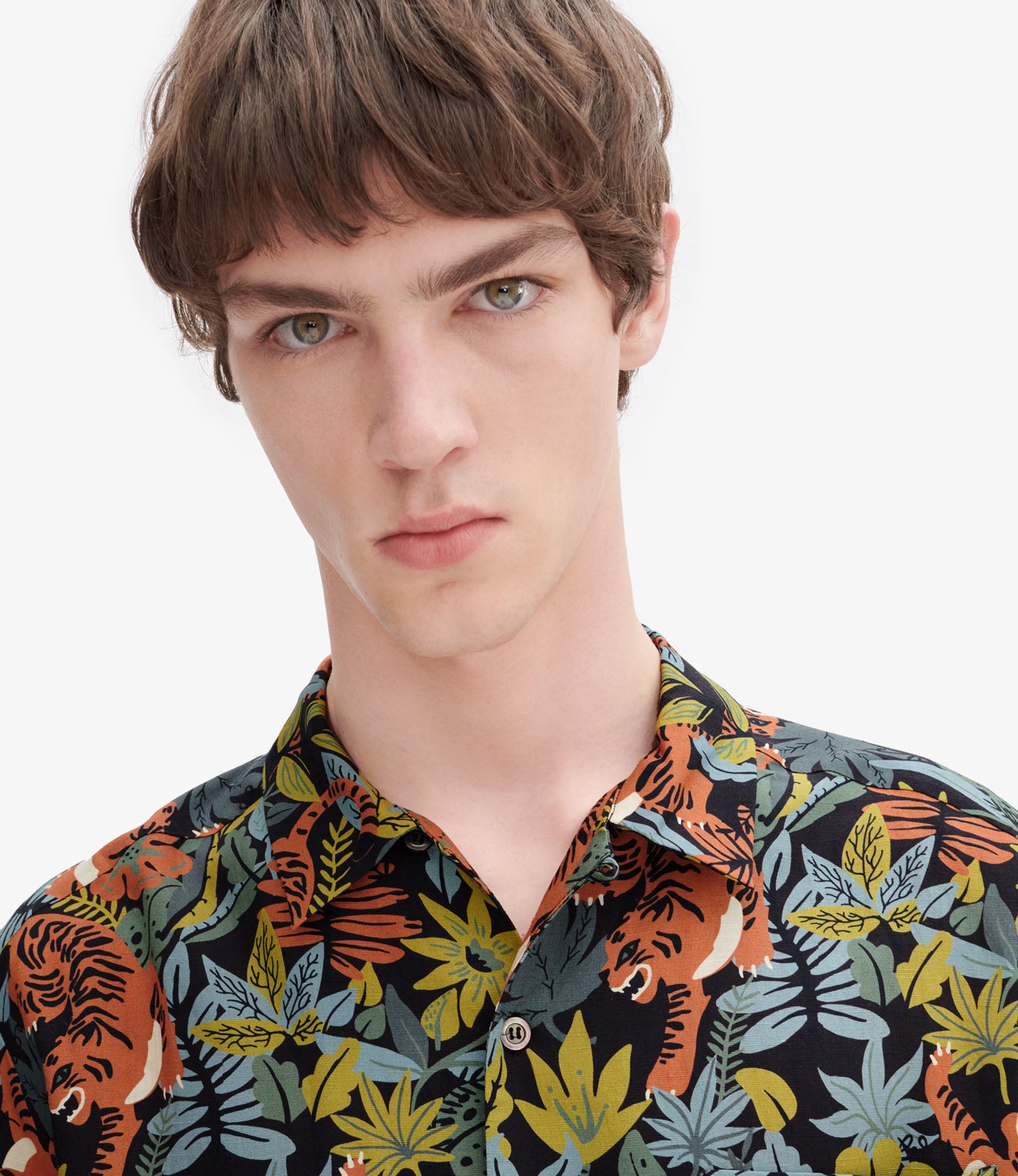 A.P.C. ロイショトスリフシャツ VIALVH12608 AAD Roy short-sleeve shirt | Viscose-linen blend with tropical