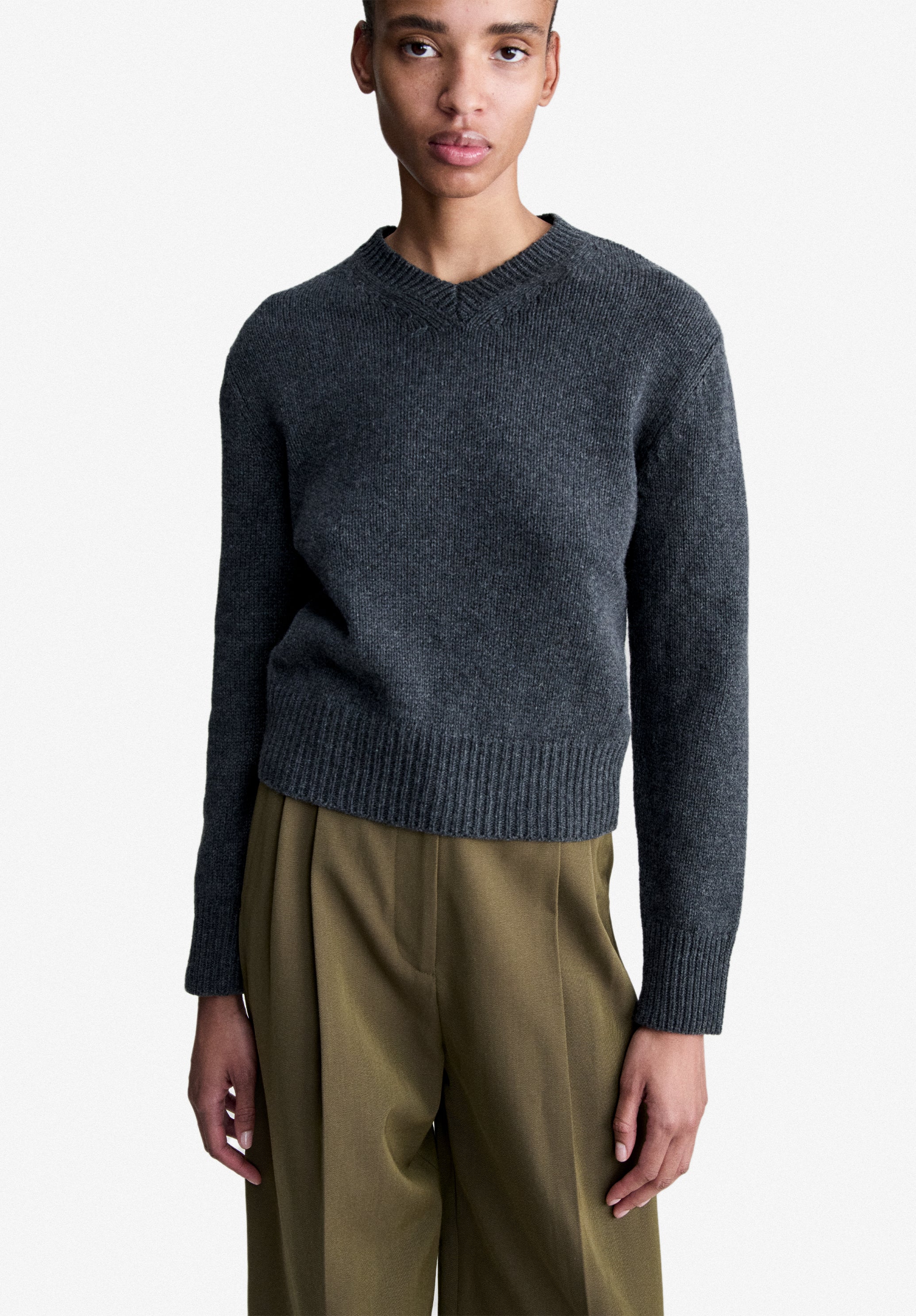 A.P.C. Women's Knitwear & Cardigans | Timeless Comfort | Ready-to-Wear