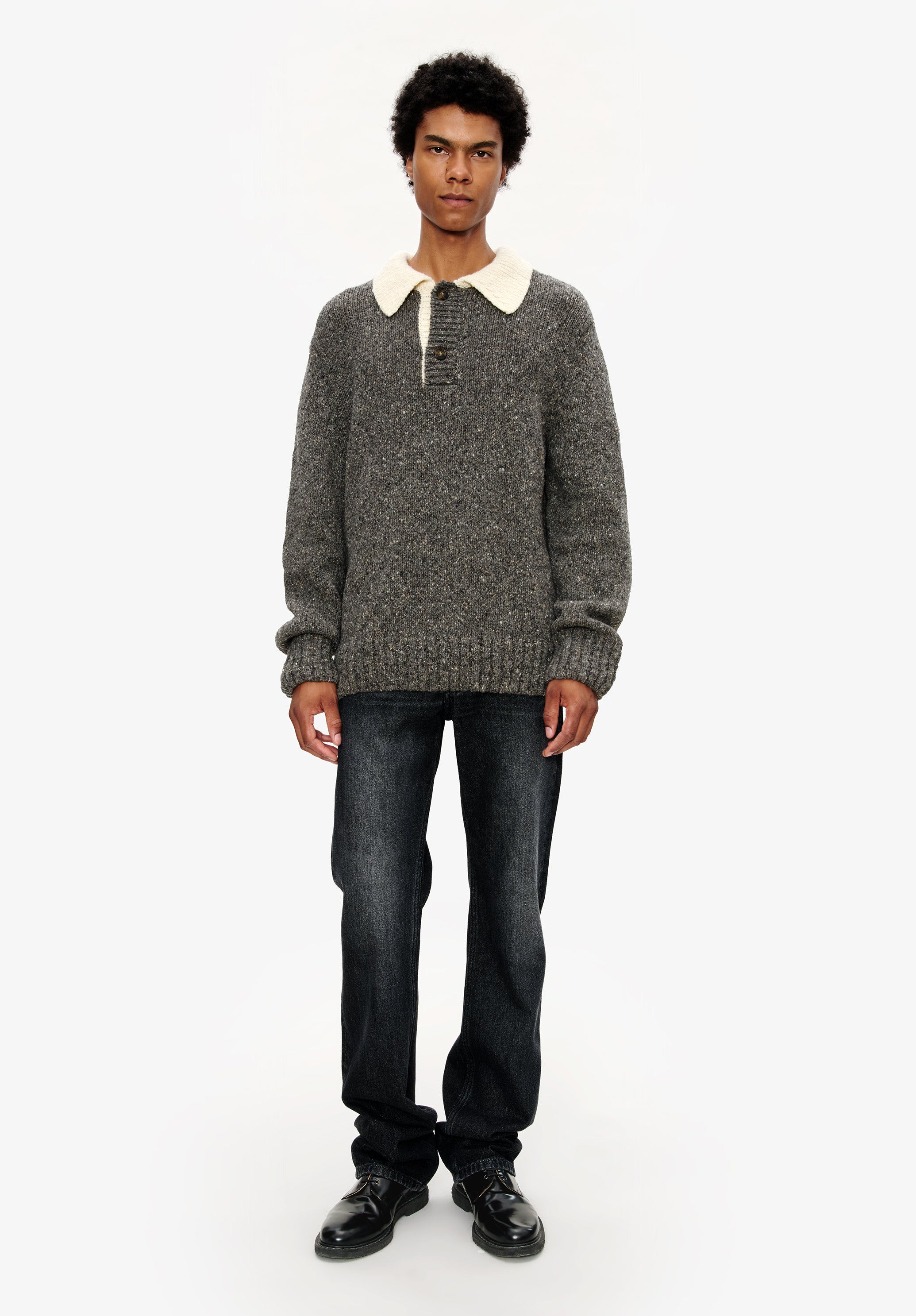 Sweater with contrasting polo shirt collar | T-shirts | A.P.C.