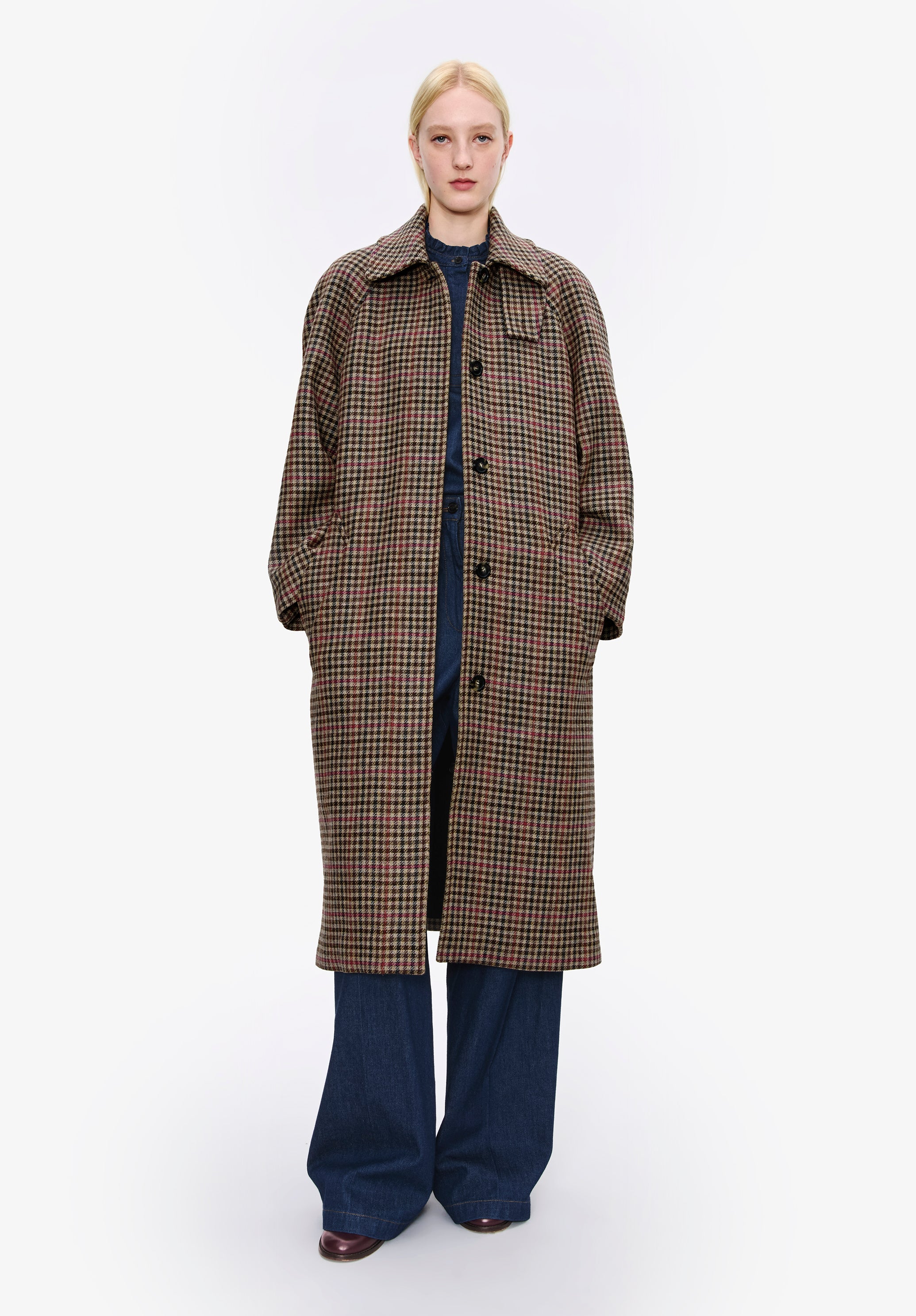 Tartan coat with raglan sleeves | Outerwear | A.P.C. Ready-to-Wear