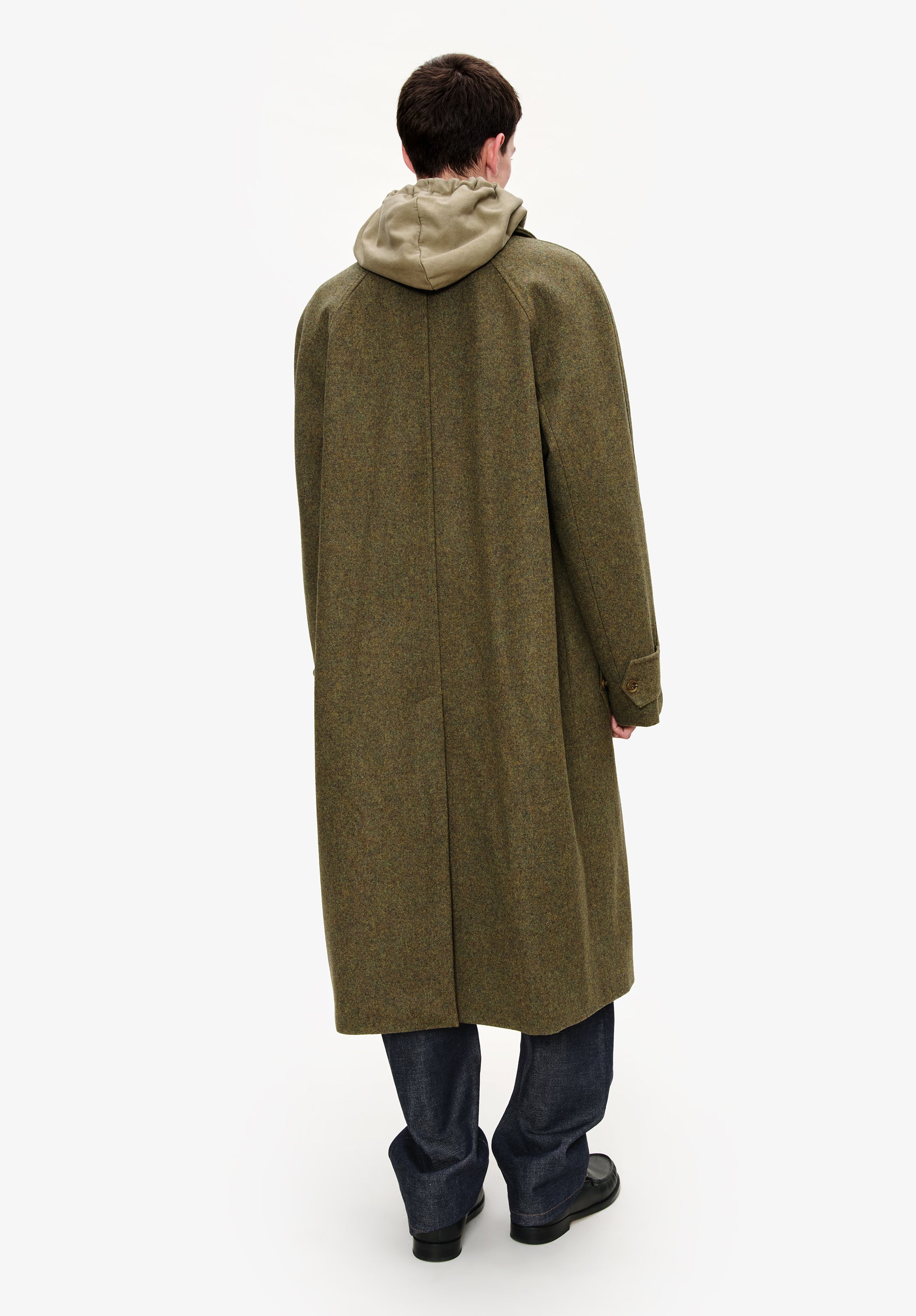 Raglan sleeve coat | Outerwear | A.P.C. Ready-to-Wear