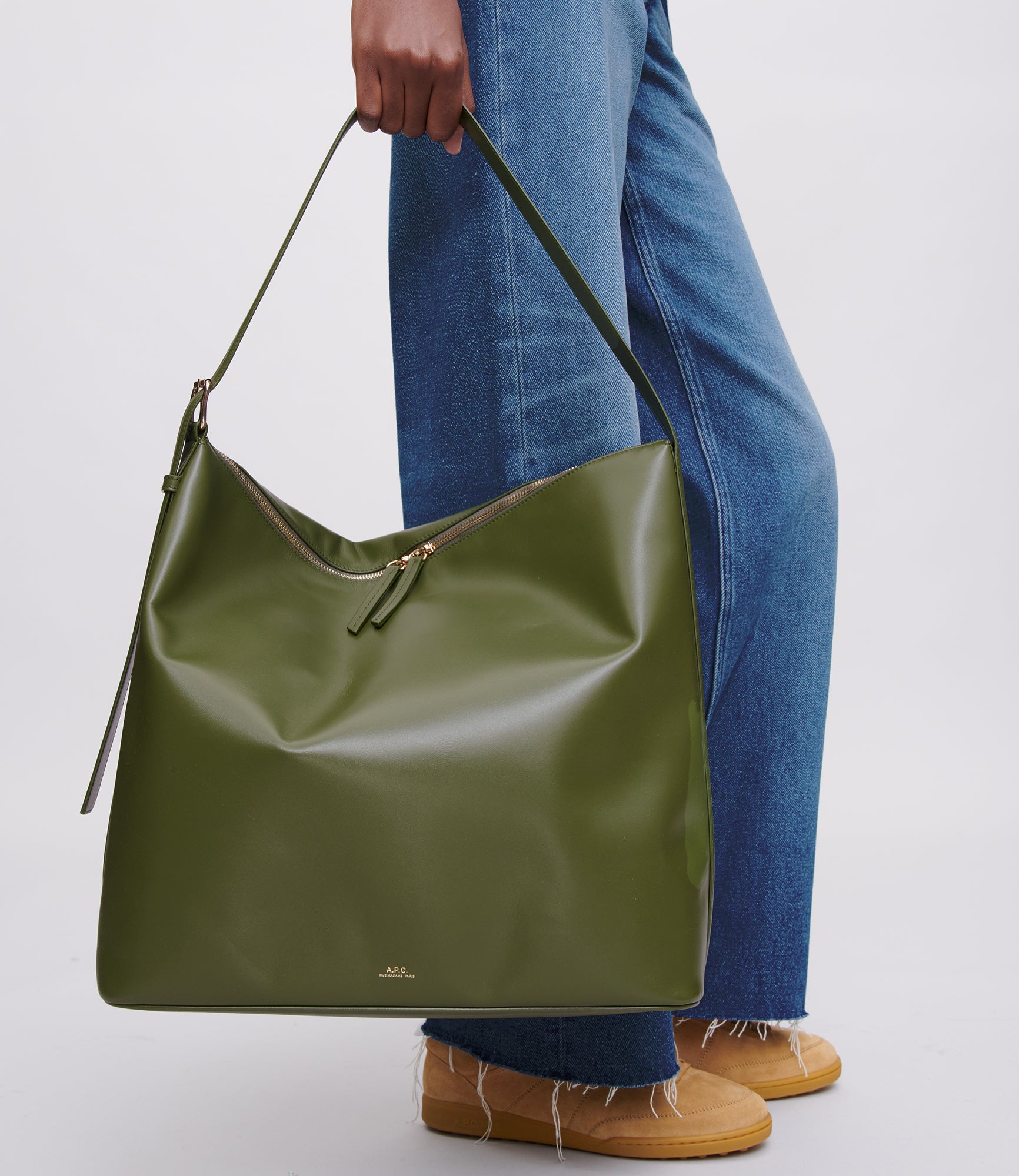 ショルダーバッグ・ポシェット A.P.C. FW25 SAC VERA MAXI (F67029PXCBS LZZ) Vera Maxi bag | A.P.C.